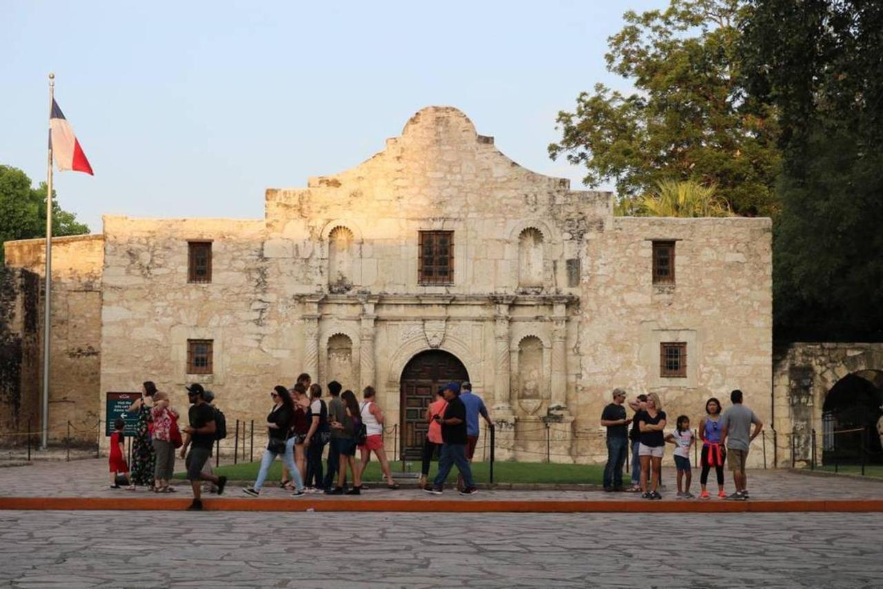 Hackberry St #A Renovated 2Br/2Ba Near Downtown Apartamento San Antonio Exterior foto