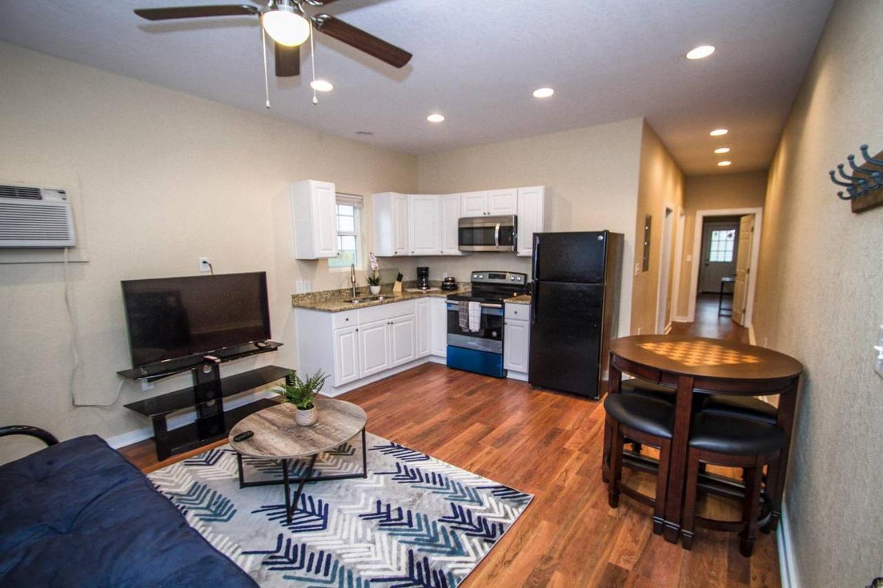 Hackberry St #A Renovated 2Br/2Ba Near Downtown Apartamento San Antonio Exterior foto