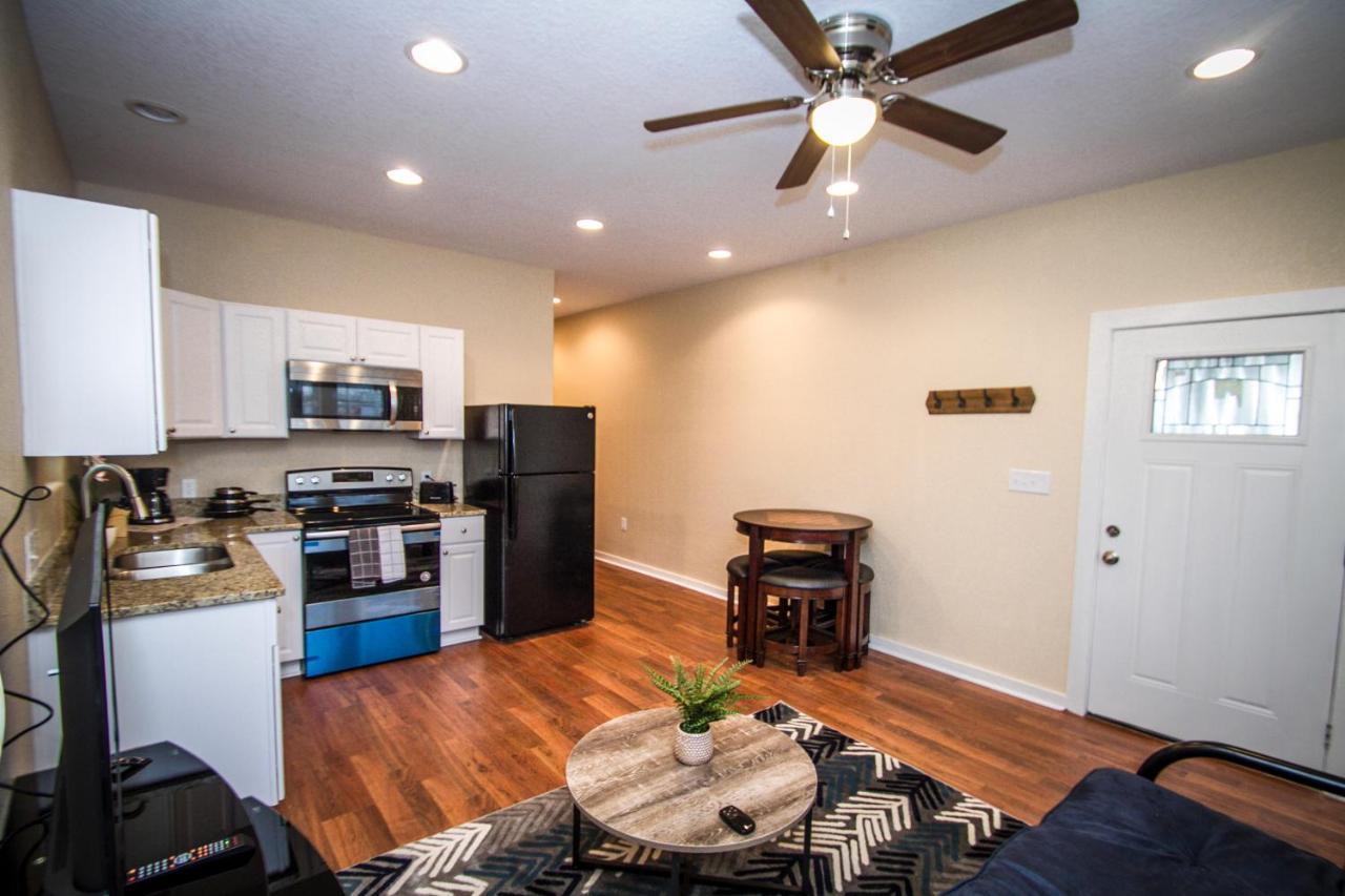 Hackberry St #A Renovated 2Br/2Ba Near Downtown Apartamento San Antonio Exterior foto
